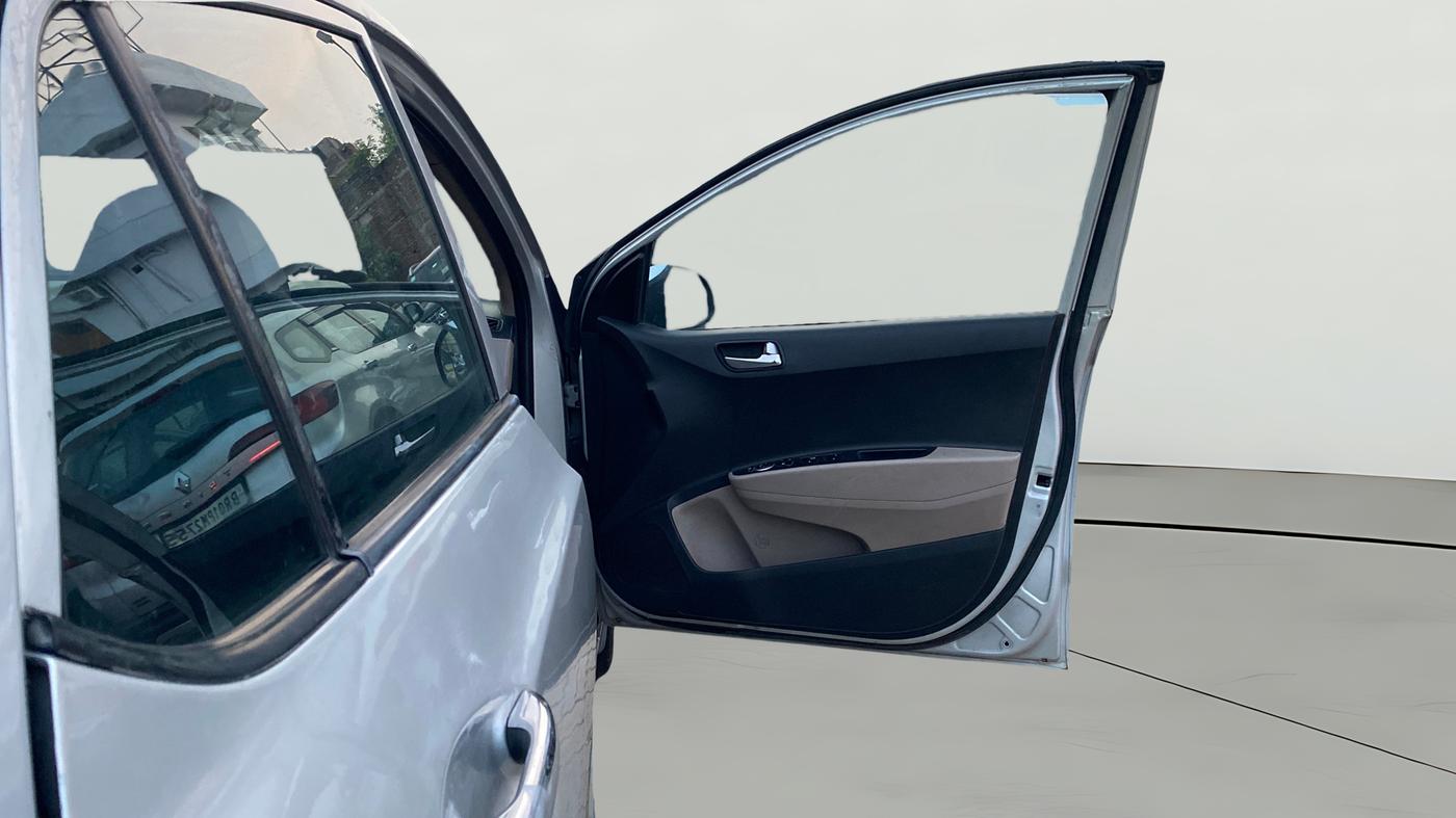 2016 Hyundai Grand i10 ASTA (O) 1.2 KAPPA VTVT, Petrol, Manual, 76,617 km, RHS Front Door