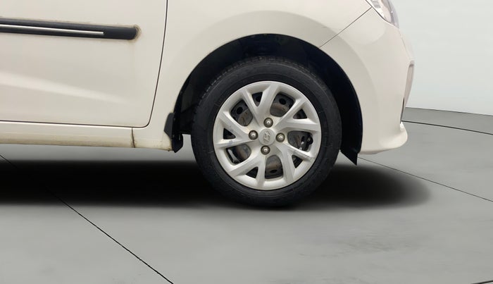 2017 Hyundai Grand i10 SPORTZ 1.2 KAPPA VTVT, Petrol, Manual, 50,031 km, Right Front Wheel