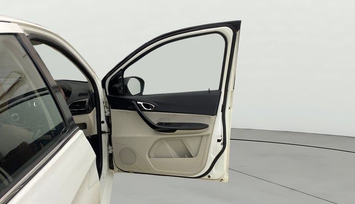 2022 Tata TIGOR XZ PLUS CNG, CNG, Manual, 62,961 km, RHS Front Door