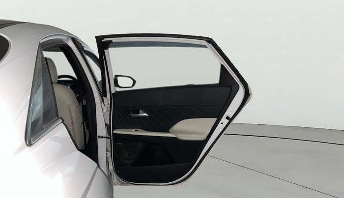 2023 Hyundai Verna SX(O) 1.5 MPI IVT , Petrol, Automatic, 37,010 km, RHS Rear Door