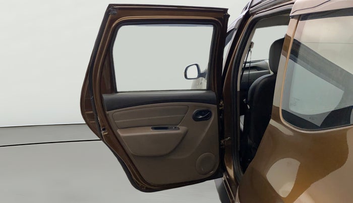 2017 Renault Duster RXL PETROL, Petrol, Manual, 76,118 km, LHS Rear Door
