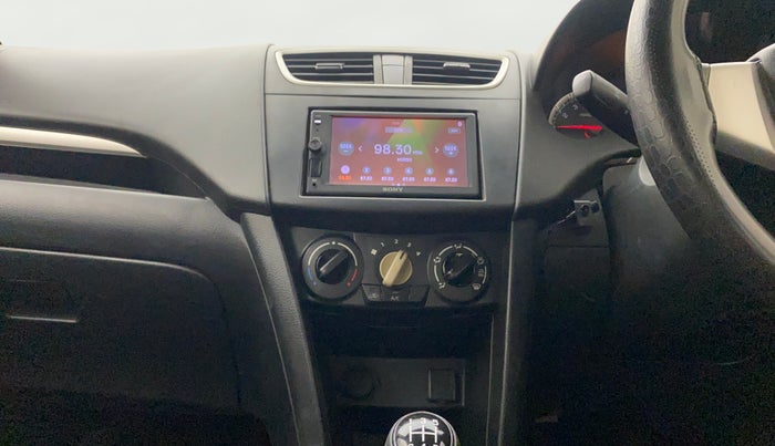 2016 Maruti Swift VXI O, Petrol, Manual, 66,614 km, Air Conditioner