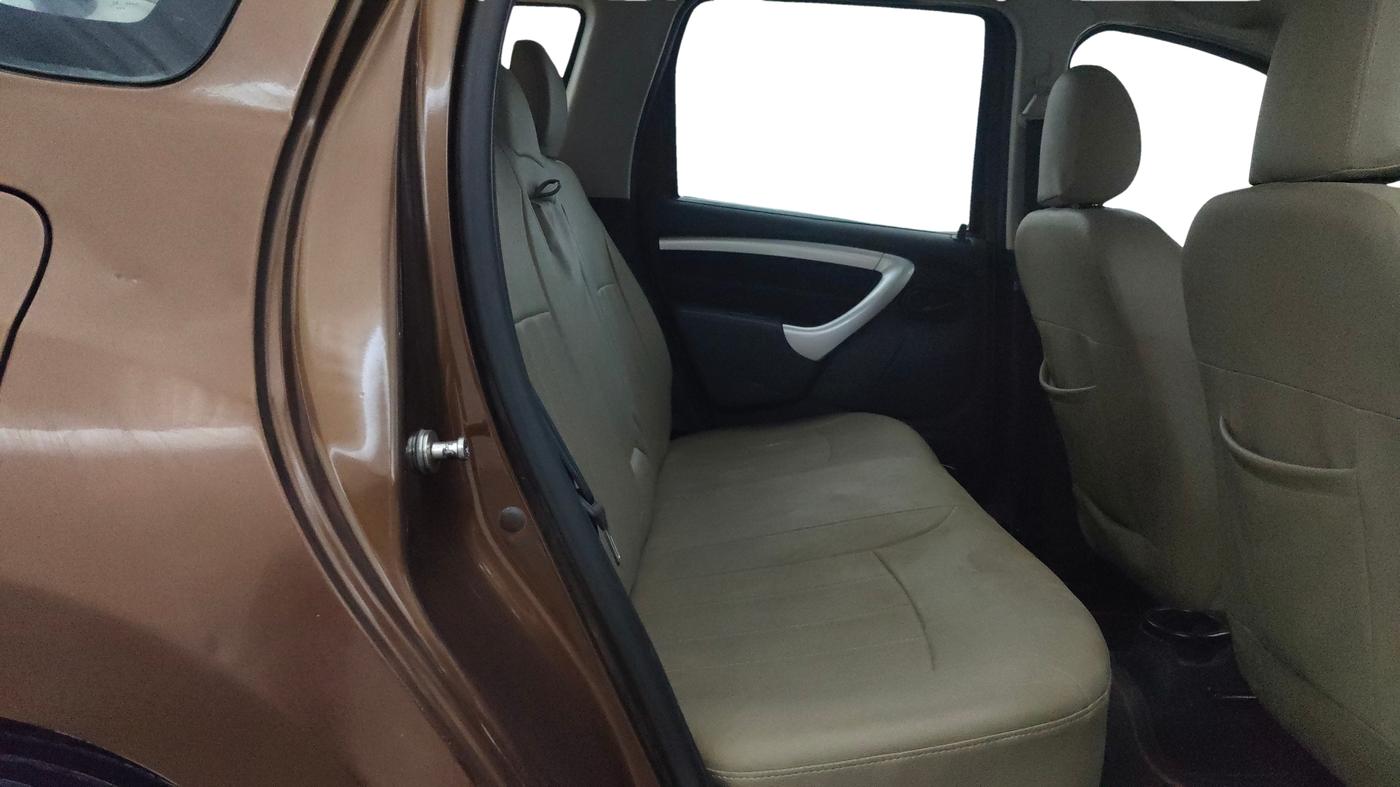 2014 Renault Duster 110 PS RXL DIESEL, Diesel, Manual, 81,383 km, Right Side Rear Door Cabin