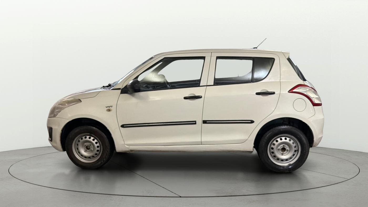 2015 Maruti Swift LXI (O), Petrol, Manual, 67,371 km, Left Side