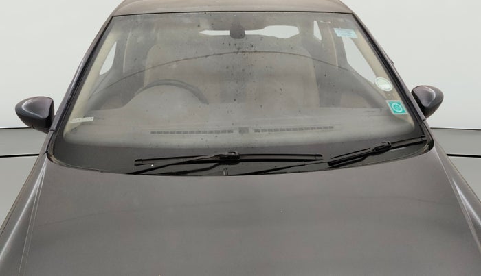 2016 Volkswagen Vento HIGHLINE 1.6 MPI, Petrol, Manual, 74,659 km, Front Windshield