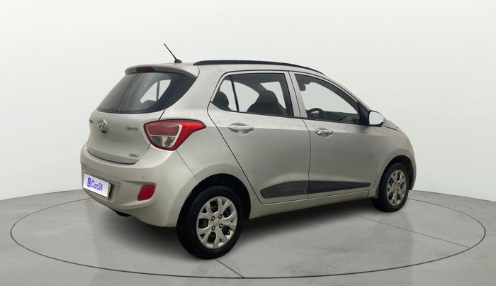 2013 Hyundai Grand i10 SPORTZ AT 1.2 KAPPA VTVT, Petrol, Automatic, 1,02,760 km, Right Back Diagonal
