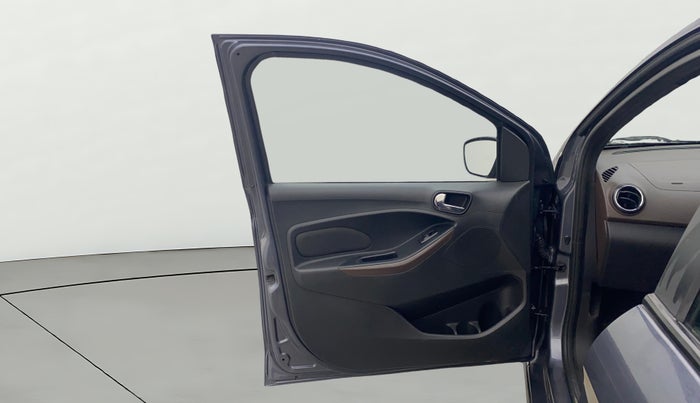 2018 Ford FREESTYLE TITANIUM 1.2 PETROL, Petrol, Manual, 25,841 km, LHS Front Door