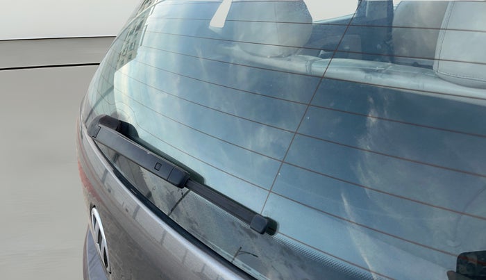 2012 Volkswagen Polo HIGHLINE1.2L, Petrol, Manual, 68,229 km, Rear Wiper