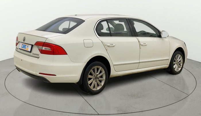 2014 Skoda Superb ELEGANCE 1.8 TSI AT, Petrol, Automatic, 64,620 km, Right Back Diagonal