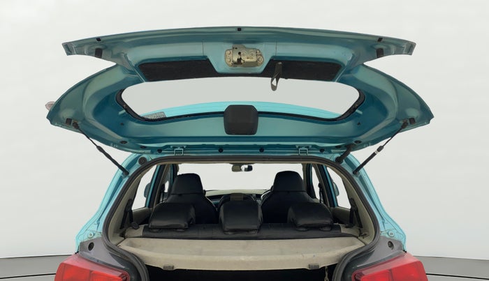 2016 Mahindra Kuv100 K6 5 STR, Petrol, Manual, 64,900 km, Boot Door Open