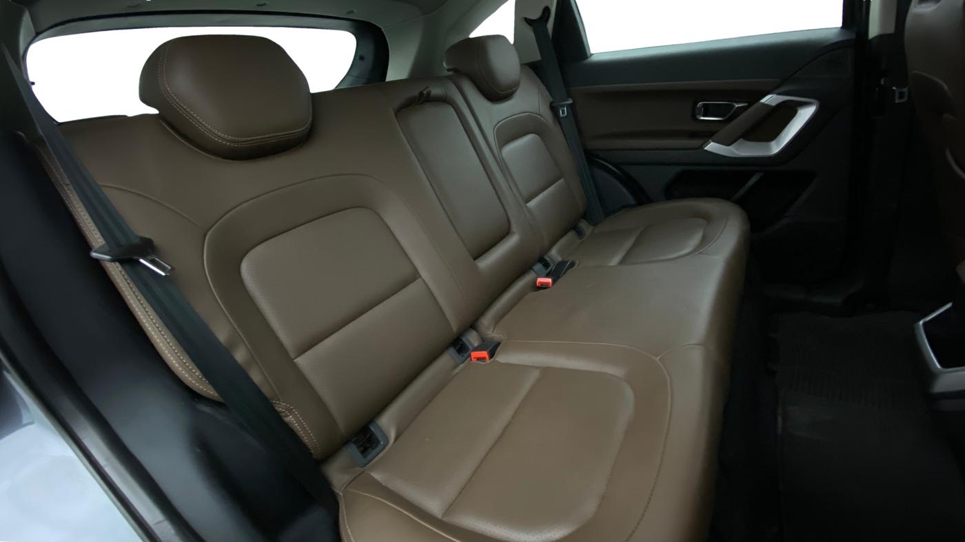 2021 Tata Harrier XZA PLUS 2.0L, Diesel, Automatic, 89,340 km, Right Side Rear Door Cabin