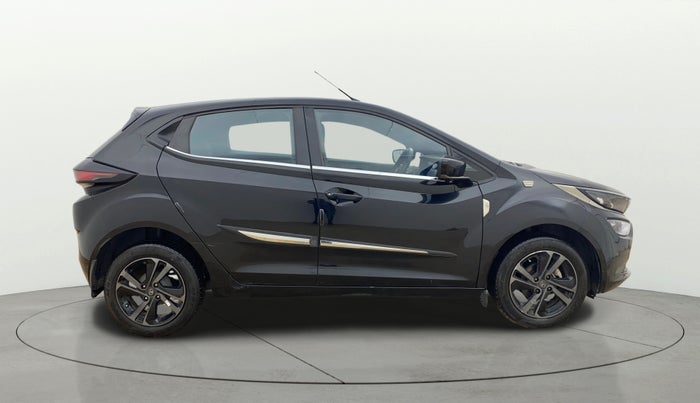 2023 Tata ALTROZ XZA PLUS DARK EDTION, Petrol, Automatic, 28,566 km, Right Side View