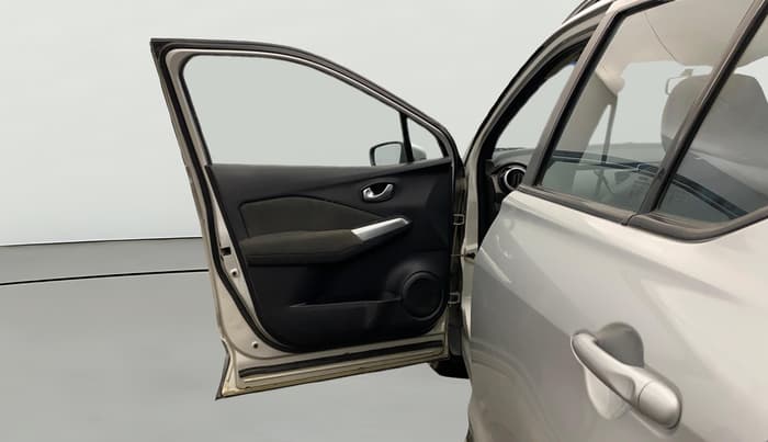 2019 Nissan Kicks XV 1.5, Petrol, Manual, 67,332 km, LHS Front Door