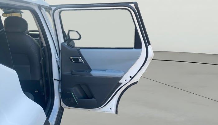 2025 KIA SYROS  HTX 1.0 Turbo 6MT, Petrol, Manual, 1,196 km, RHS Rear Door