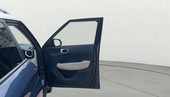 2019 Hyundai VENUE SX 1.0 TURBO DUAL TONE, Petrol, Manual, 99,565 km, RHS Front Door