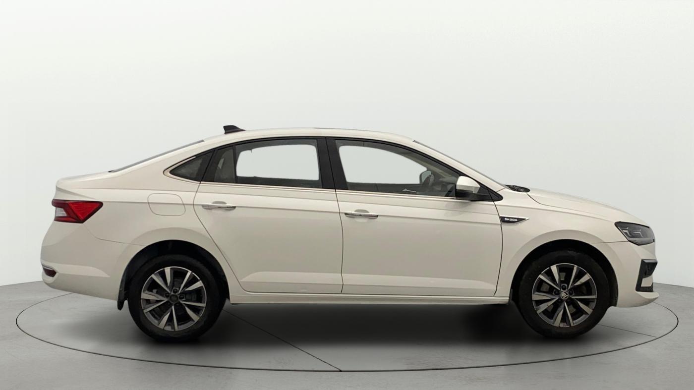 2022 Skoda SLAVIA STYLE 1.5L TSI DSG, Petrol, Automatic, 67,735 km, Right Side View