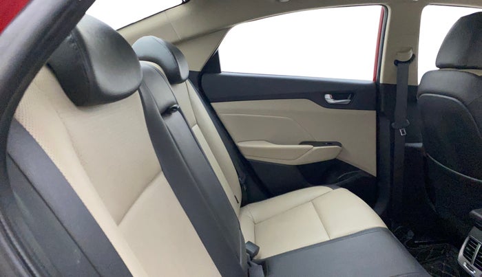 2018 Hyundai Verna 1.6 VTVT SX O, Petrol, Manual, 59,120 km, Right Side Rear Door Cabin