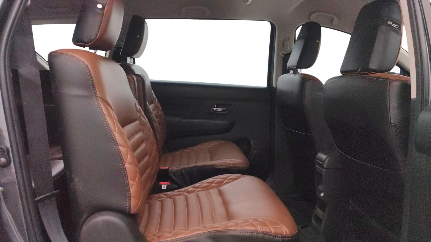 2024 Maruti XL6 ZETA MT, Petrol, Manual, 9,921 km, Right Side Rear Door Cabin