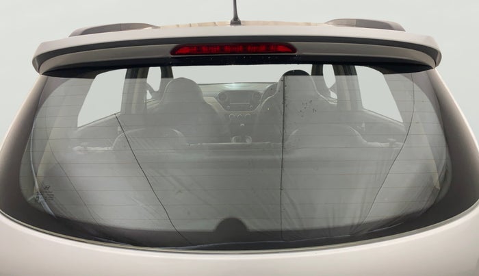 2018 Hyundai Grand i10 SPORTZ AT 1.2 KAPPA VTVT, Petrol, Automatic, 28,023 km, Rear Windshield