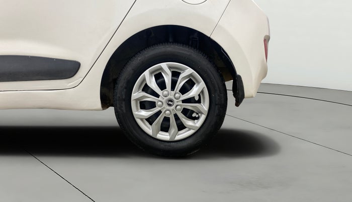 2016 Hyundai Grand i10 ASTA 1.1 CRDI, Diesel, Manual, 93,744 km, Left Rear Wheel