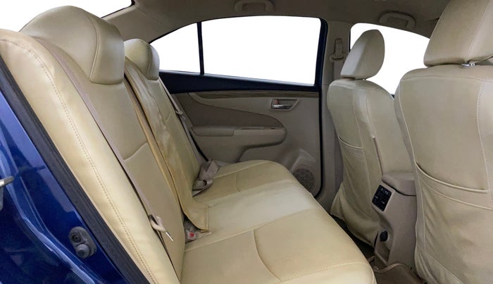 2018 Maruti Ciaz DELTA 1.5 SHVS MT PETROL, Petrol, Manual, 47,262 km, Right Side Rear Door Cabin