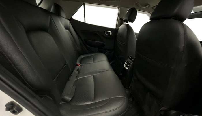 2020 Hyundai VENUE S 1.0 TURBO DCT, Petrol, Automatic, 88,120 km, Right Side Rear Door Cabin