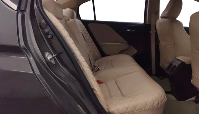 2016 Honda City 1.5L I-VTEC VX, CNG, Manual, 65,738 km, Right Side Rear Door Cabin