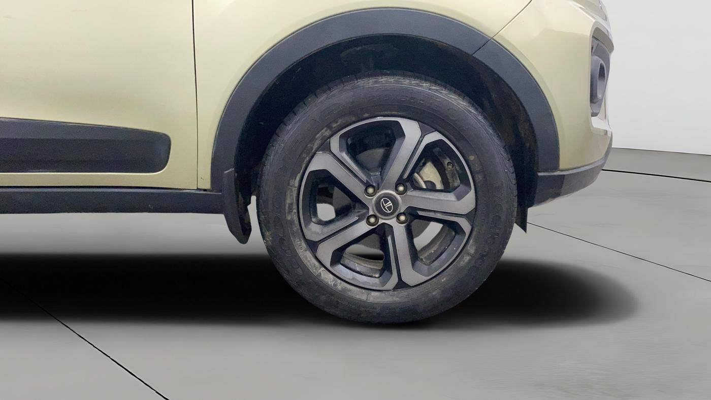 2022 Tata NEXON XZ PLUS PETROL KAZIRANGA, Petrol, Manual, 25,080 km, Right Front Wheel