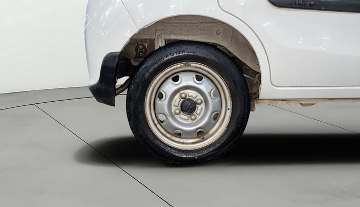 2015 Maruti Alto K10 LXI, Petrol, Manual, 82,881 km, Right Rear Wheel