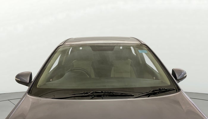 2017 Hyundai Verna 1.6 VTVT SX (O) AT, Petrol, Automatic, 54,686 km, Front Windshield