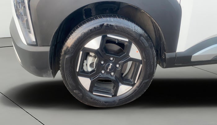 2025 KIA SYROS  HTX 1.0 Turbo 6MT, Petrol, Manual, 2,598 km, Left Front Wheel