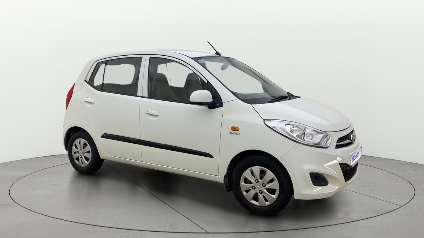 2013 Hyundai i10 MAGNA 1.1, CNG, Manual, 65,764 km, Right Front Diagonal