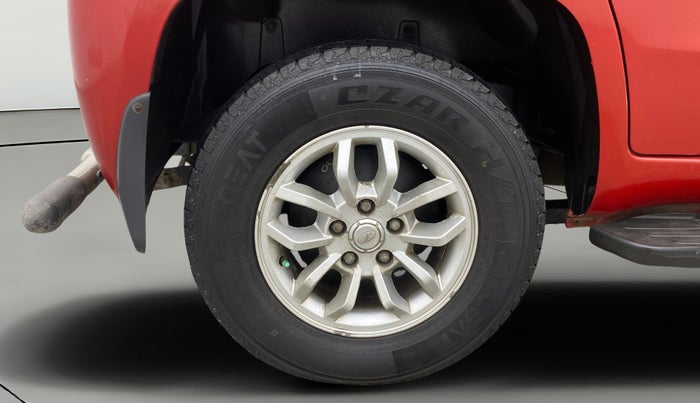 2016 Mahindra TUV300 T8 AMT, Diesel, Automatic, 81,360 km, Right Rear Wheel