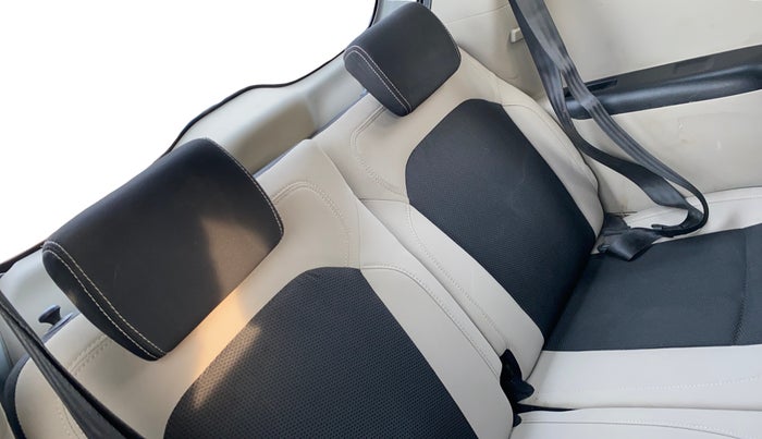 2022 Renault TRIBER RXT, Petrol, Manual, 23,962 km, Third Seat Row ( optional )