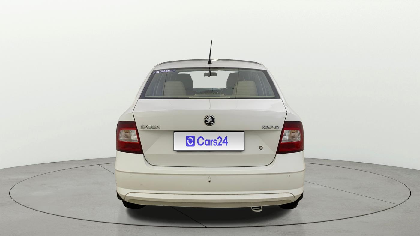 2019 Skoda Rapid AMBITION 1.6 MPI AT, Petrol, Automatic, 28,819 km, Back/Rear