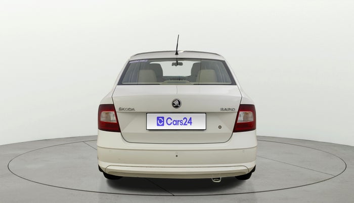 2019 Skoda Rapid AMBITION 1.6 MPI AT, Petrol, Automatic, 28,819 km, Back/Rear