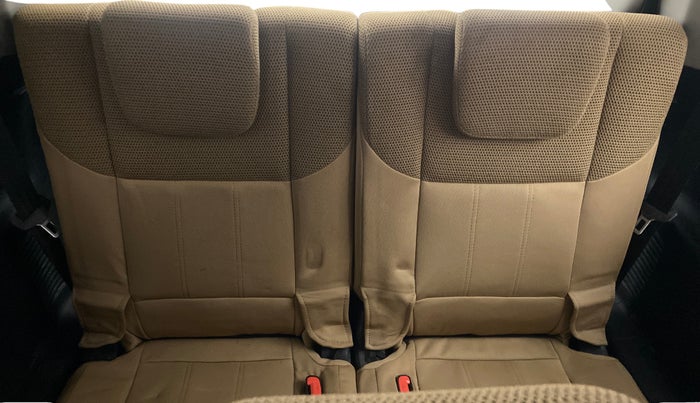 2018 Mahindra XUV500 W9 AT, Diesel, Automatic, 99,055 km, Third Seat Row ( optional )