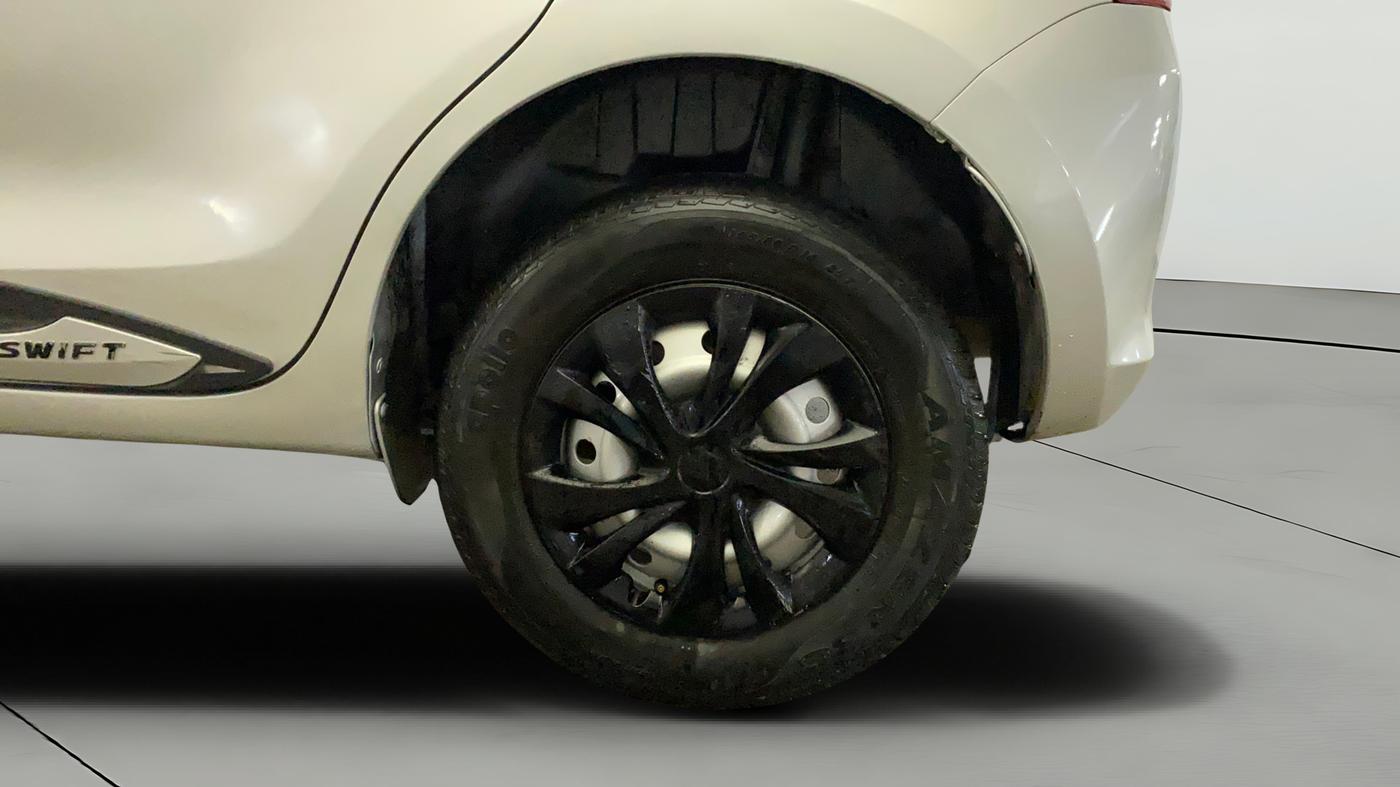 2019 Maruti Swift LXI, Petrol, Manual, 42,772 km, Left Rear Wheel