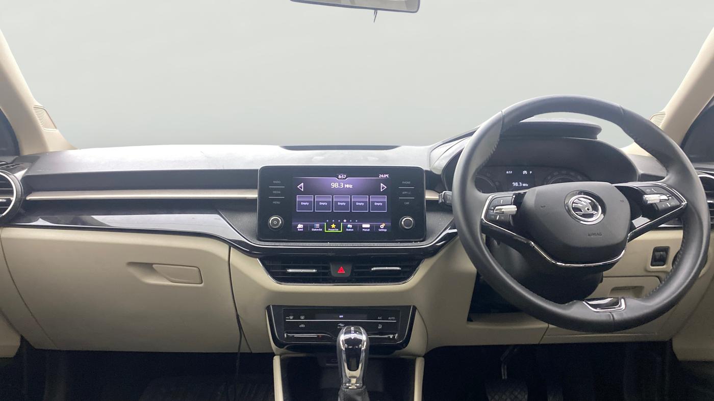 2023 Skoda SLAVIA AMBITION 1.0L TSI AT, Petrol, Automatic, 11,850 km, Air Conditioner