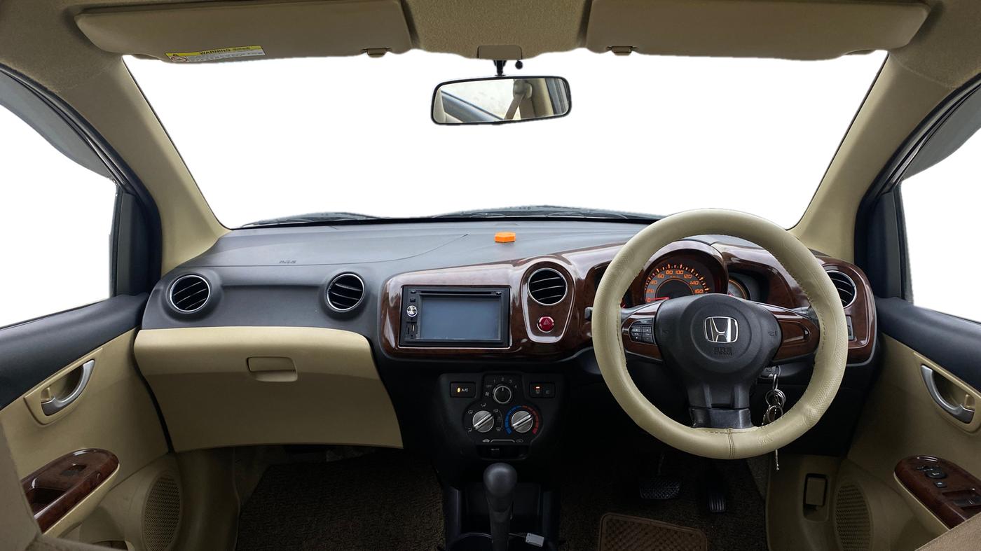 2014 Honda Brio VX AT, Petrol, Automatic, 48,502 km, Dashboard