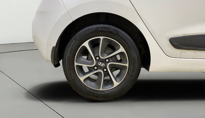 2017 Hyundai Grand i10 SPORTZ (O) AT 1.2 KAPPA VTVT, Petrol, Automatic, 66,322 km, Right Rear Wheel