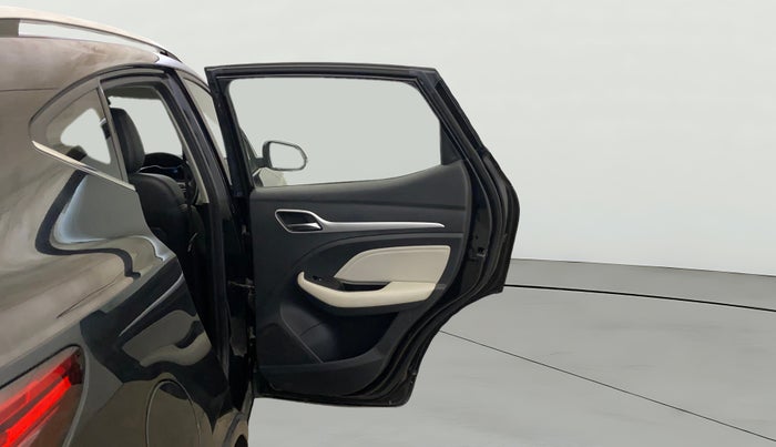 2022 MG ASTOR SHARP 1.5 CVT, Petrol, Automatic, 42,763 km, RHS Rear Door