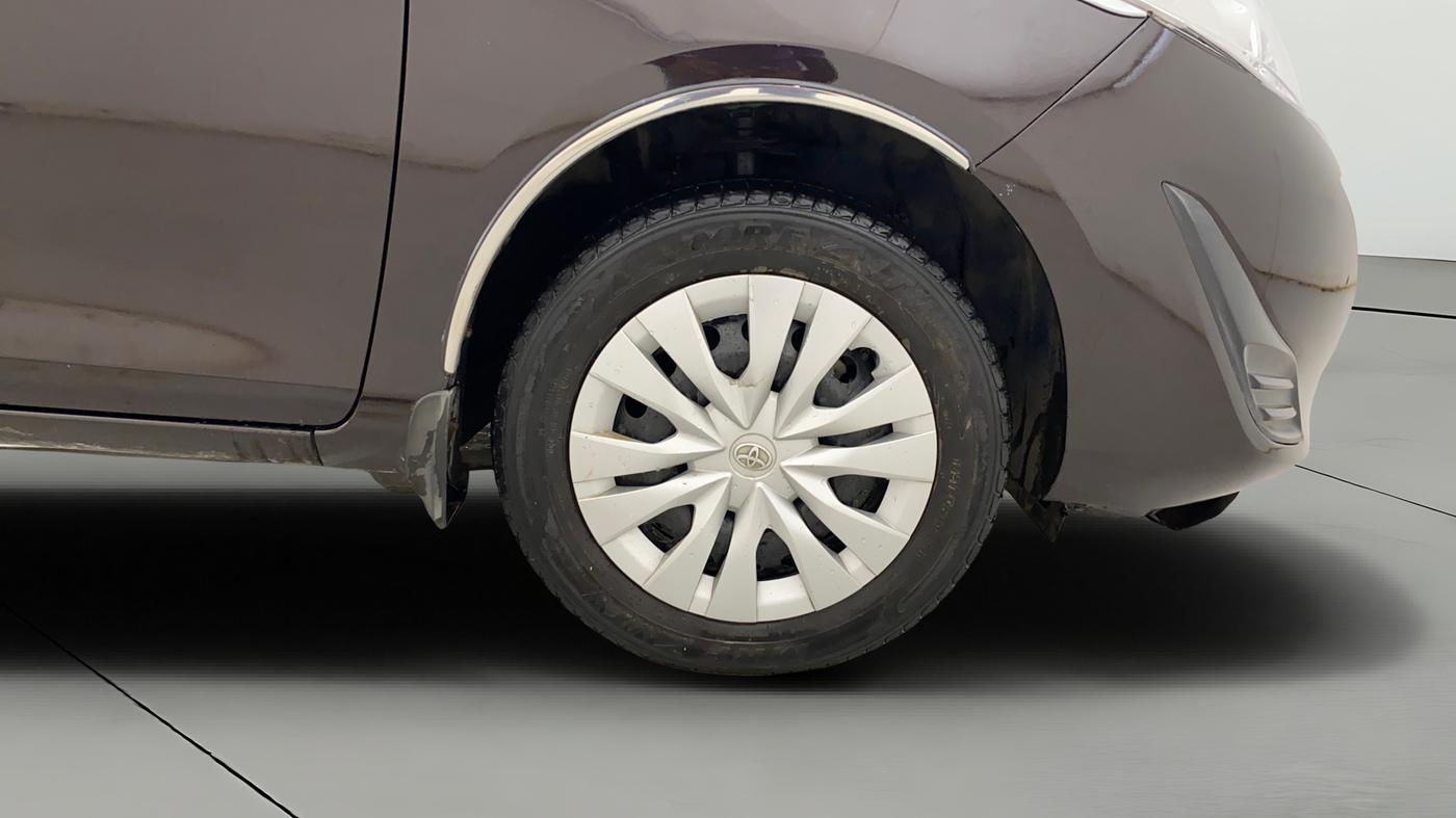 2021 Toyota YARIS J CVT, Petrol, Automatic, 35,613 km, Right Front Wheel
