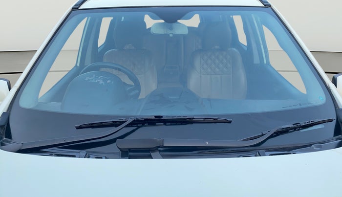 2019 Mahindra XUV500 W5, Diesel, Manual, 75,337 km, Front Windshield