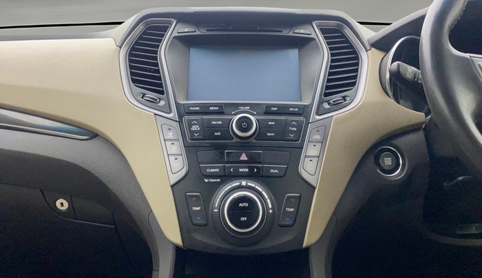 2017 Hyundai Santa Fe 4 WD AT, Diesel, Automatic, 61,184 km, Air Conditioner