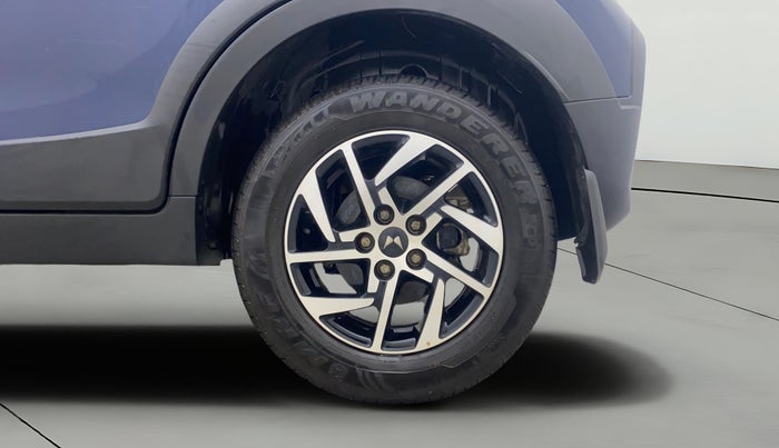 2024 Mahindra XUV 3XO AX5L 1.2 TGDi, Petrol, Manual, 11,453 km, Left Rear Wheel