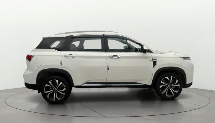 2023 MG HECTOR SHARP PRO 1.5 PETROL TURBO CVT PETROL, Petrol, Automatic, 22,677 km, Right Side View