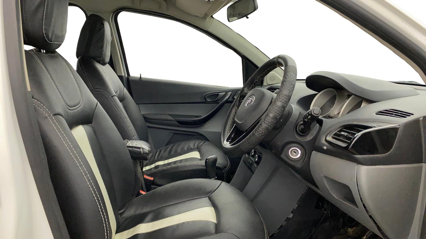 2018 Tata TIGOR XT PETROL, Petrol, Manual, 31,547 km, Right Side Front Door Cabin