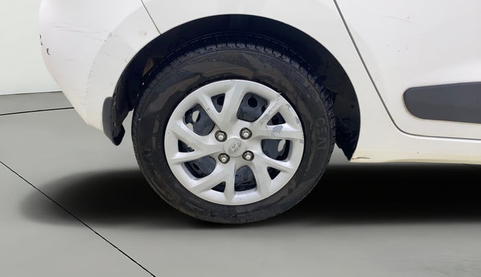 2017 Hyundai Grand i10 SPORTZ 1.2 KAPPA VTVT, Petrol, Manual, 20,125 km, Right Rear Wheel