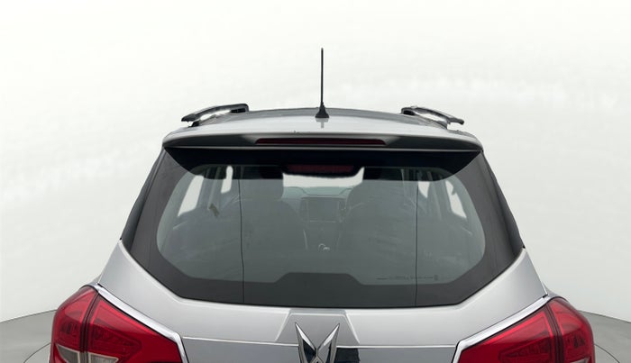 2023 Mahindra XUV300 W6 1.2 PETROL, Petrol, Manual, 38,391 km, Rear Windshield